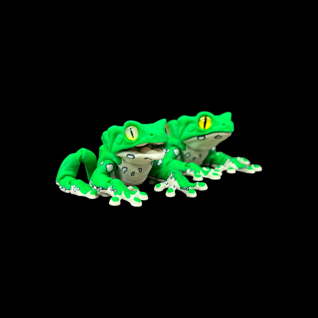 Large Waxy Monkey Tree Frog – 3D Printed by Little Fire Designz